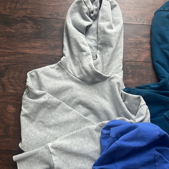 3 Joy lab cropped hoodies. - Picture 2 of 3